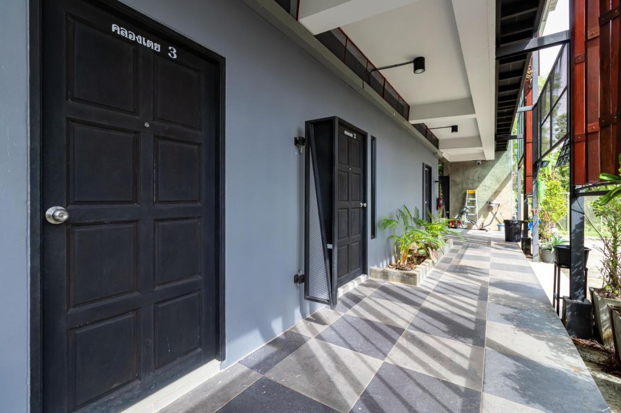 Cs Klongtoey Grand Resort Ban Yep Chaeng Exterior foto